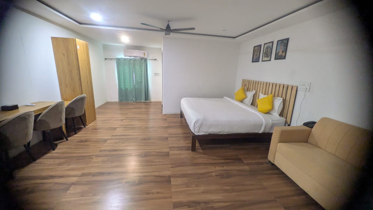 ADVENTURE WATER CARE| SWIMMING POOL CONTRACTOR — Swimming in Lasudia Mori, Indore