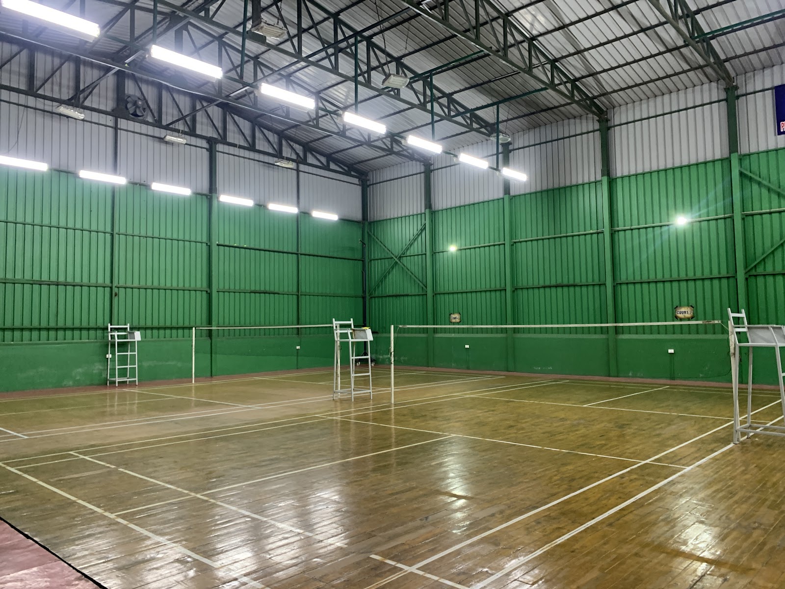 Yadhu's premier badminton club — Badminton in Sarvanampatti, Coimbatore