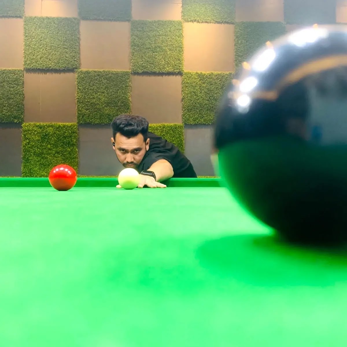 TWILIGHT SNOOKER CLUB — Pool and Table Games in Martand Chowk, Indore